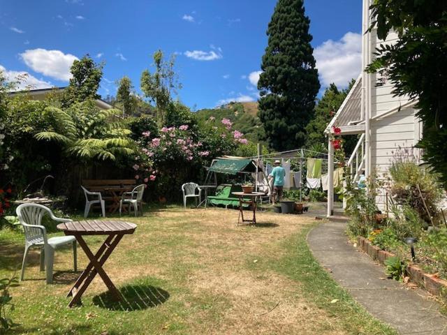 Honeysuckle House Hostel Νέλσον Εξωτερικό φωτογραφία